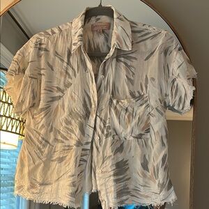 Philosophy White and Gray Lightweight button down